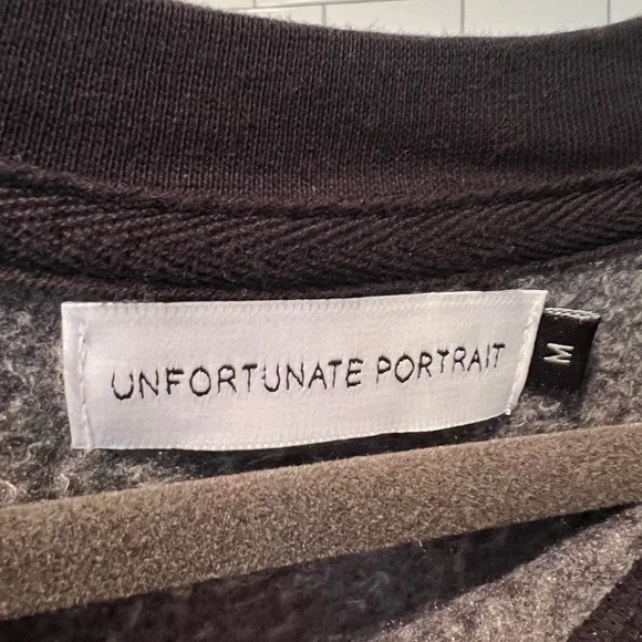 NWT - Anthropologie - Unfortunate Portrait Sweatshirt - size medium - Picture 7 of 8